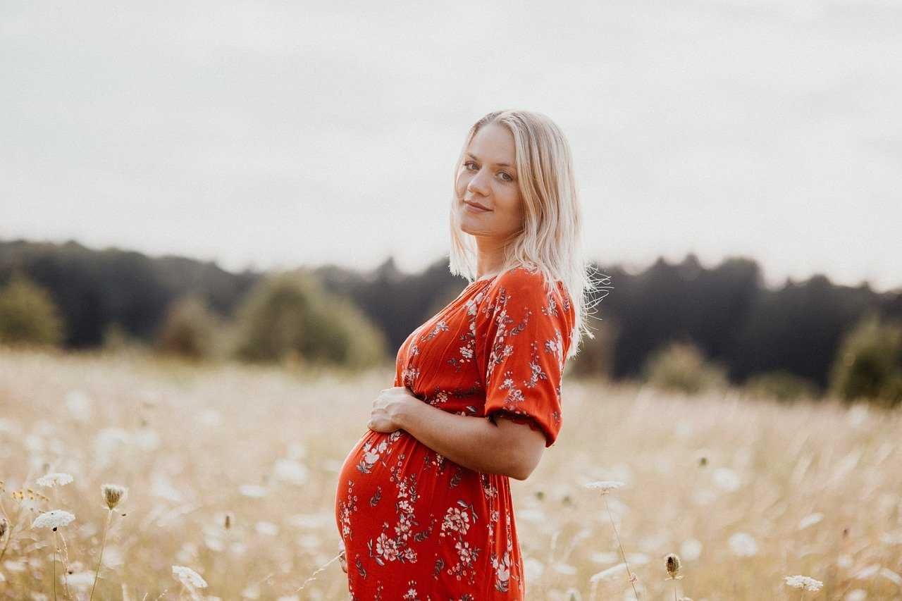 Top 20 Maternity Photographers in Melbourne