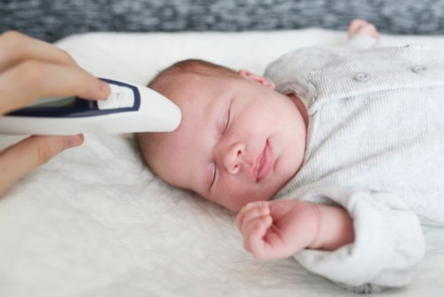 Fever in babies: Symptoms, Causes and Management
