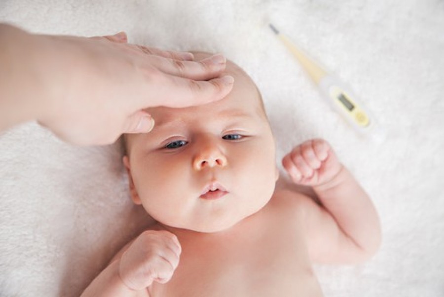 Common baby ailments and how to fight them naturally