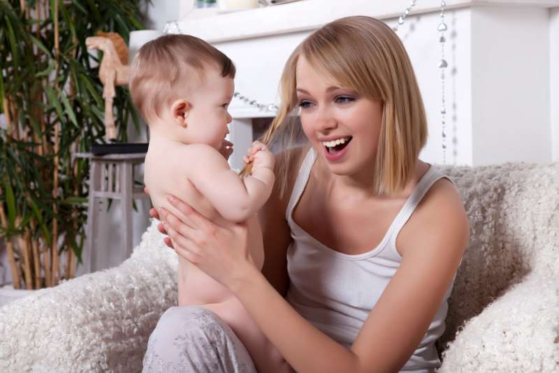 aggression_in_babies_pulling_hair_babyinfo