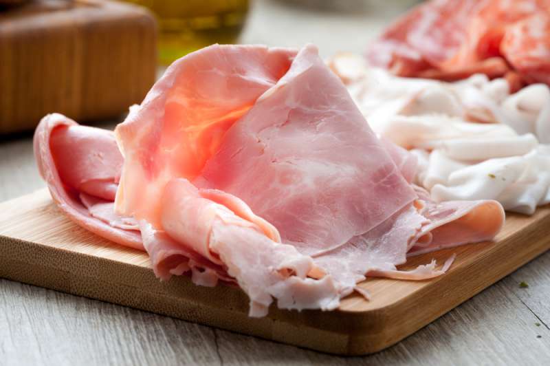 foods_to_avoid_during_pregnancy_raw_meat_babyinfo