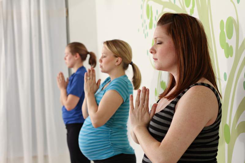 maintaining_safe_yoga_practices_during_pregnancy_trimester_3_babyinfo