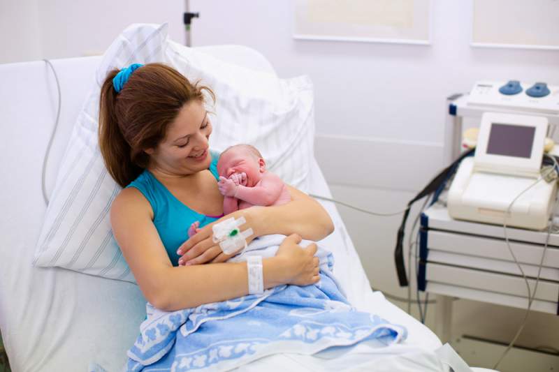 public_vs_private_medical_care_during_pregnancy_good_news_babyinfo