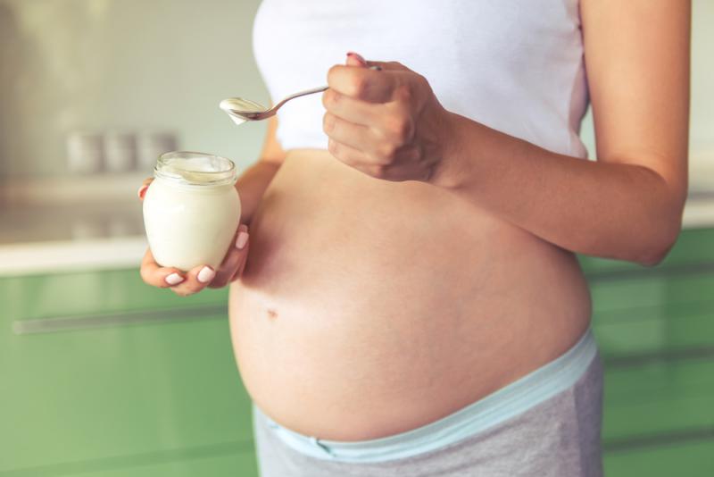 yogurt_during_pregnancy_babyinfo_a_1556789423